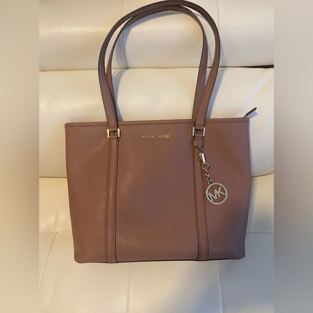 Michael Kors Mauve Leather Office/ Tavel Bag